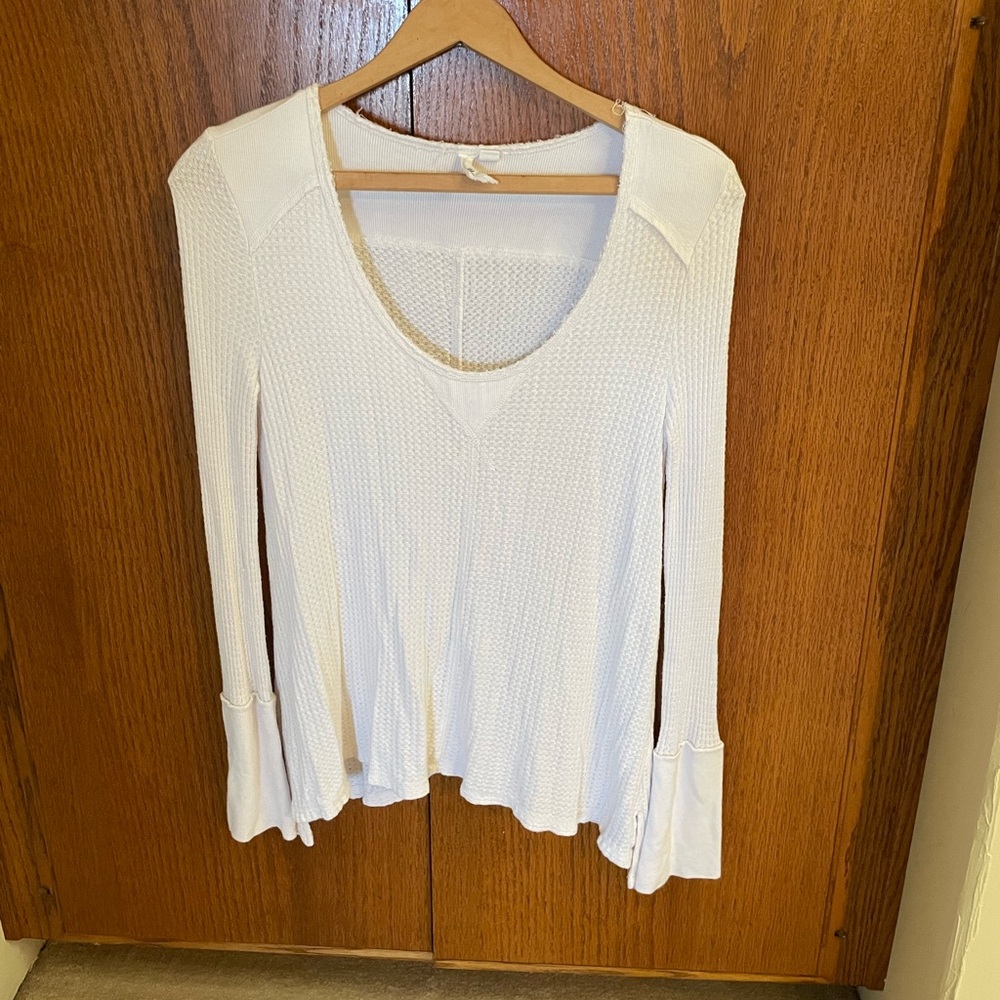 Thermal long sleeve cream top EUC size M
